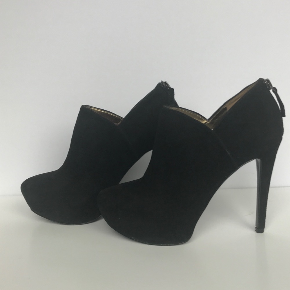 Nine West faux suede platform ankle booties